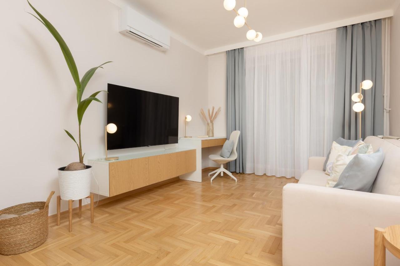 Bright Apartment Kasprzaka Warsaw Wola Near Metro Station By Noclegi Renters Ngoại thất bức ảnh