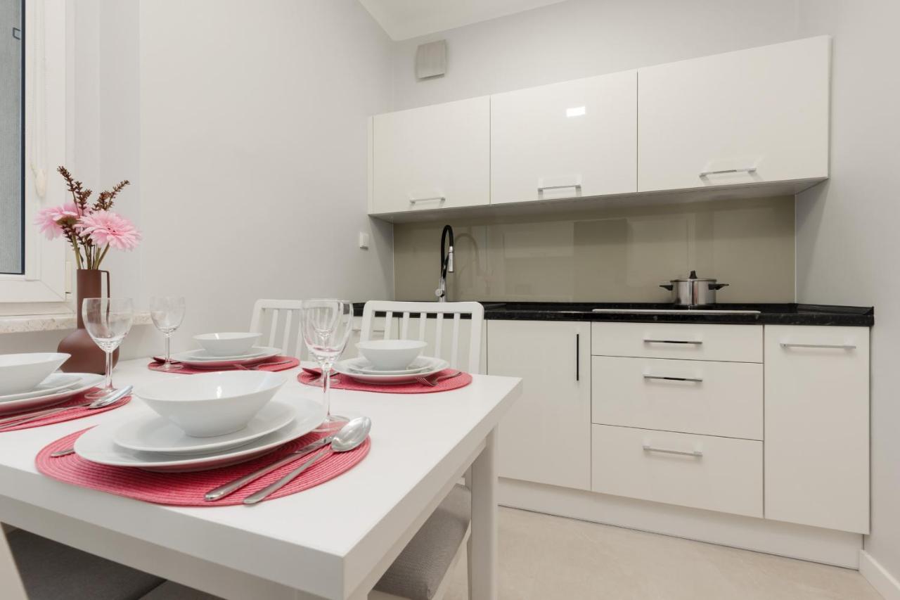 Bright Apartment Kasprzaka Warsaw Wola Near Metro Station By Noclegi Renters Ngoại thất bức ảnh