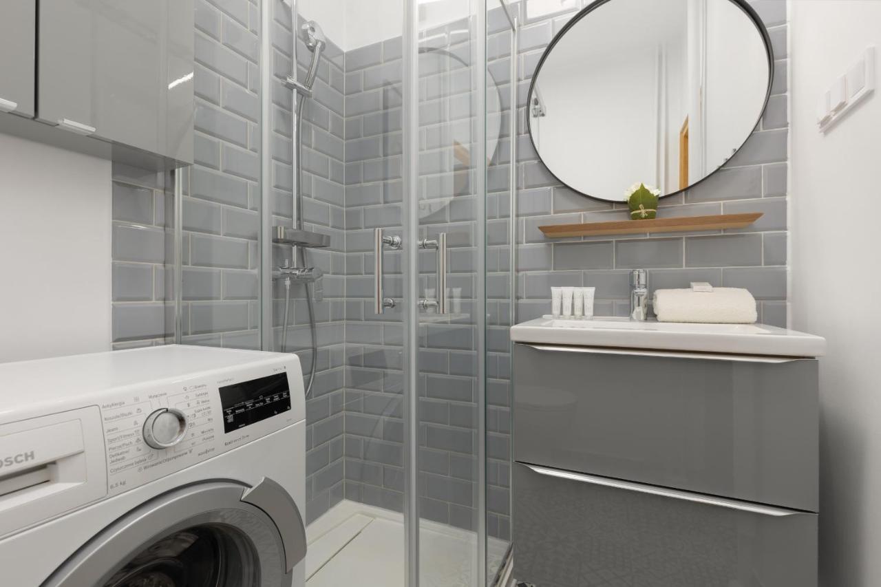 Bright Apartment Kasprzaka Warsaw Wola Near Metro Station By Noclegi Renters Ngoại thất bức ảnh